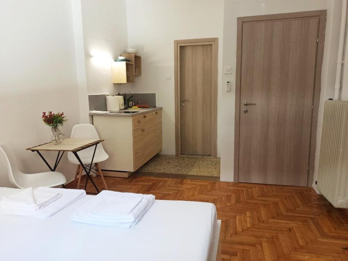 Appartamento Rustic Studio Atene Esterno foto